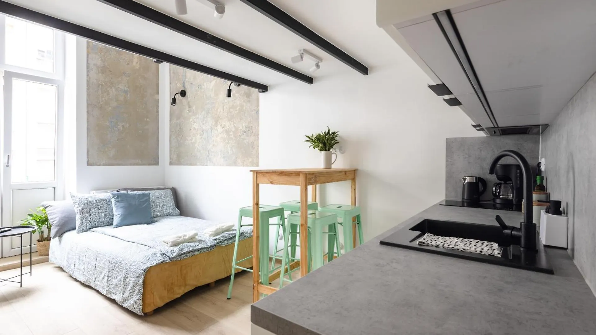 City Center, Modern, Quiet Place By Homeclick Krakow Apartment