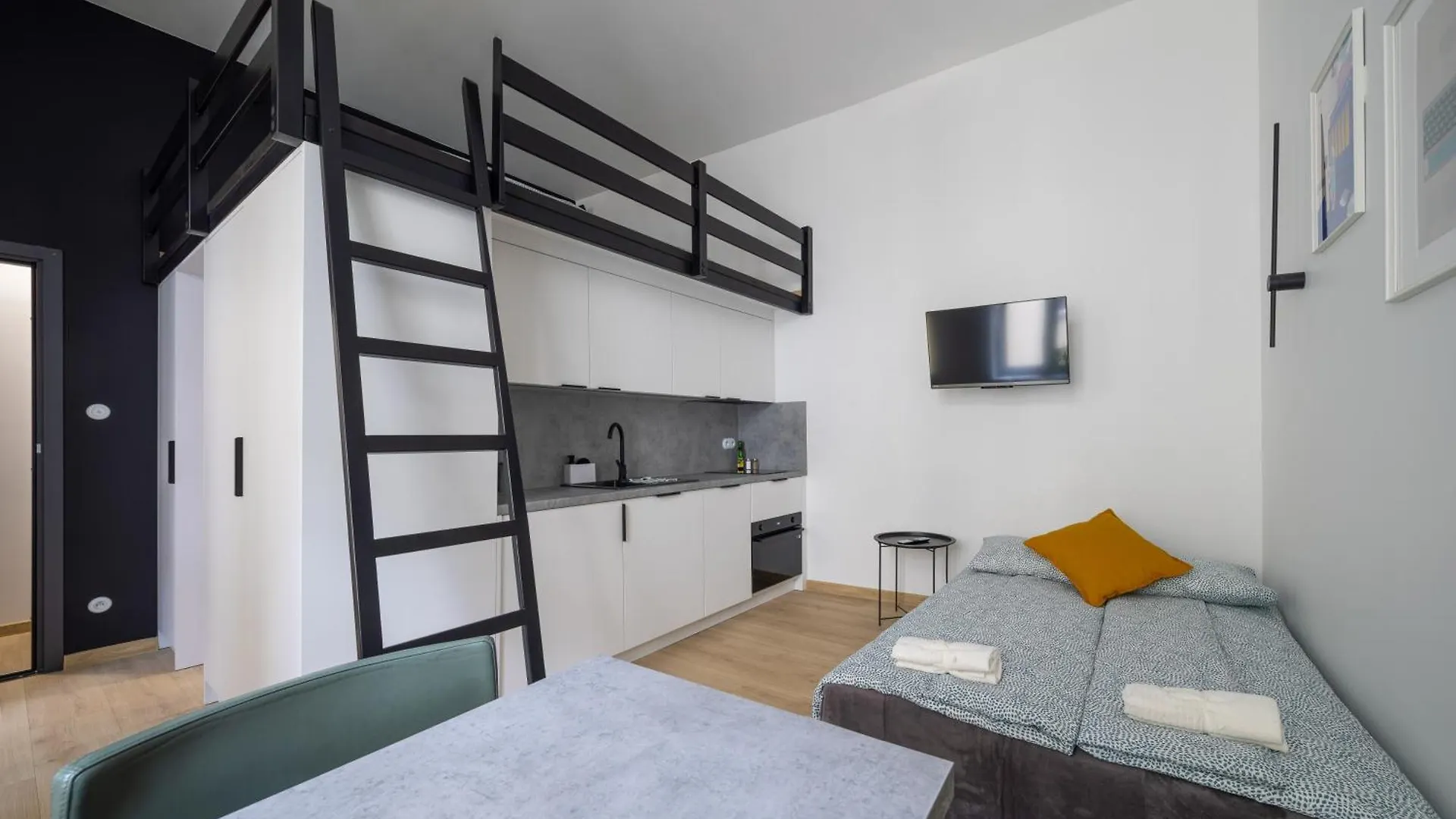 Apartment City Center, Modern, Quiet Place By Homeclick Krakow